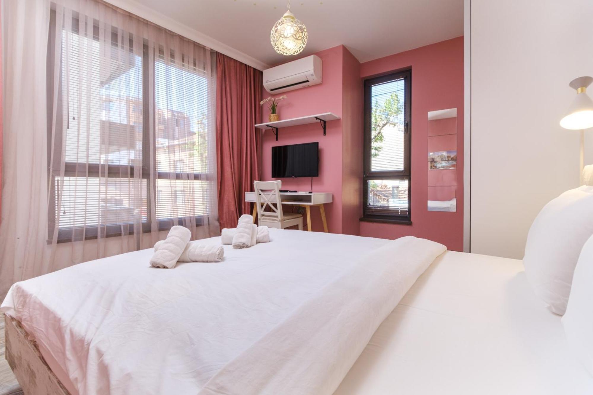 Riverside 2-Bedroom Apartment Płowdiw Zewnętrze zdjęcie