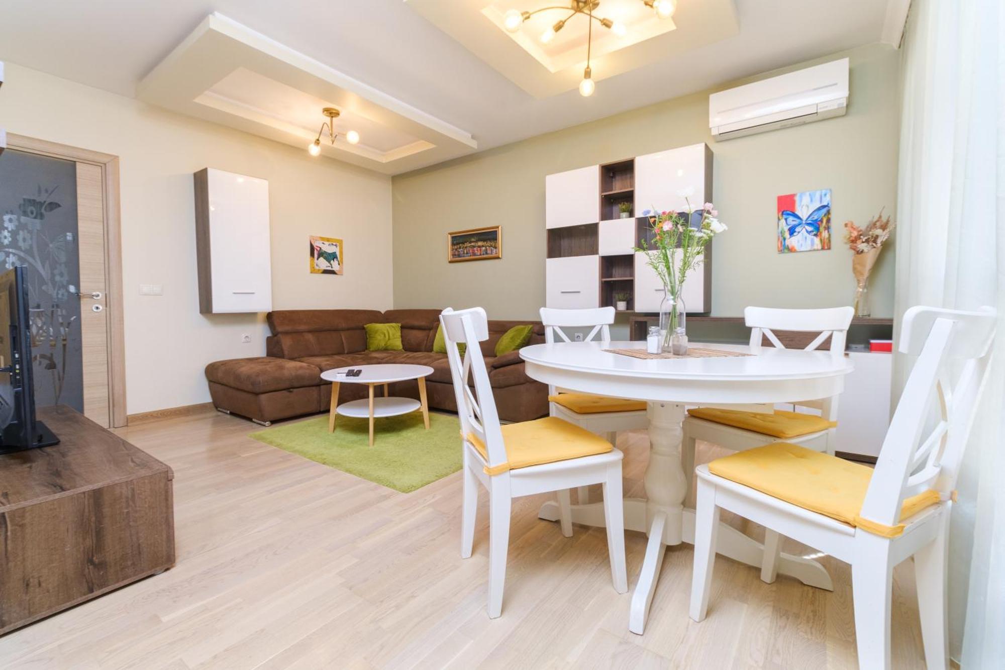 Riverside 2-Bedroom Apartment Płowdiw Zewnętrze zdjęcie
