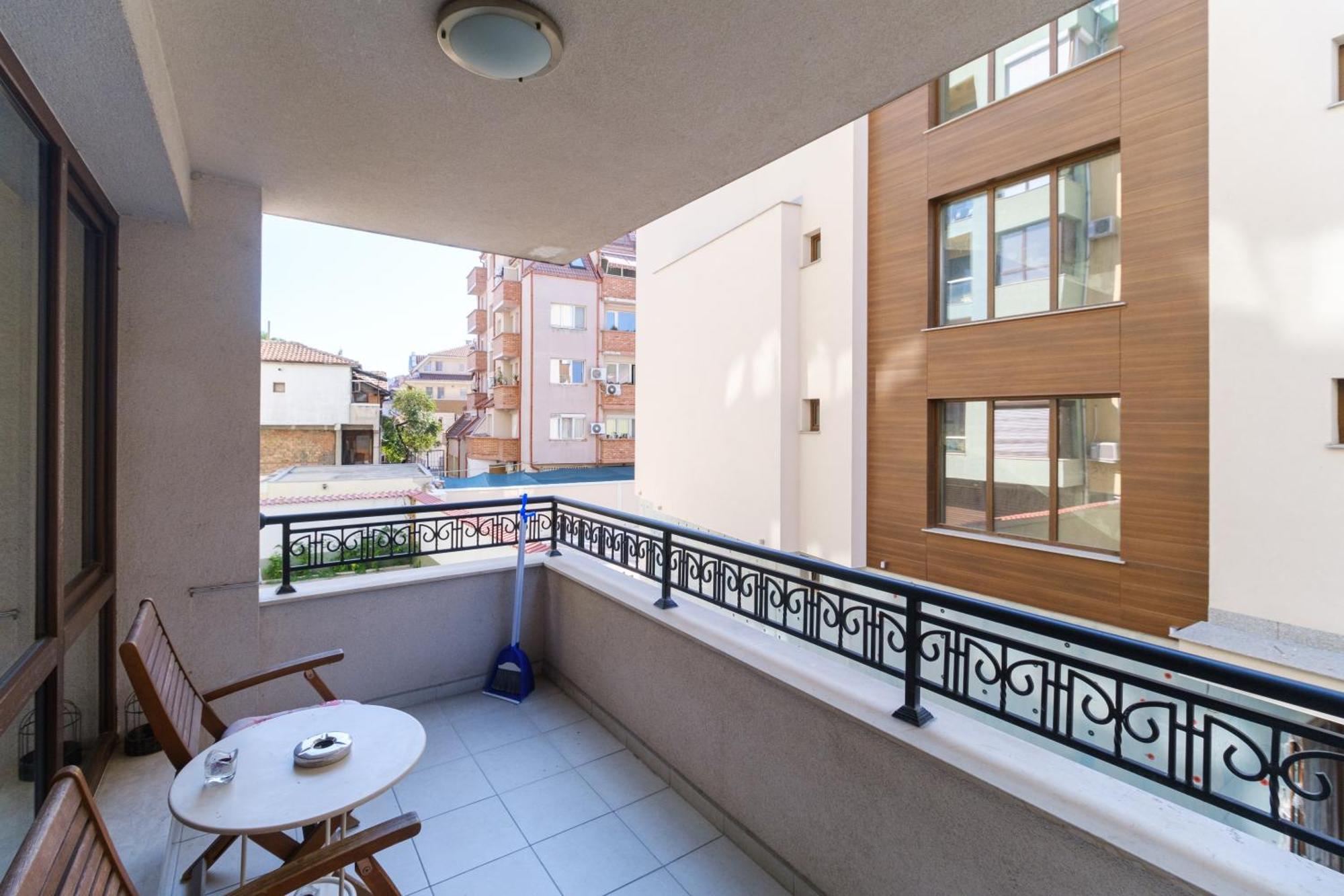 Riverside 2-Bedroom Apartment Płowdiw Zewnętrze zdjęcie